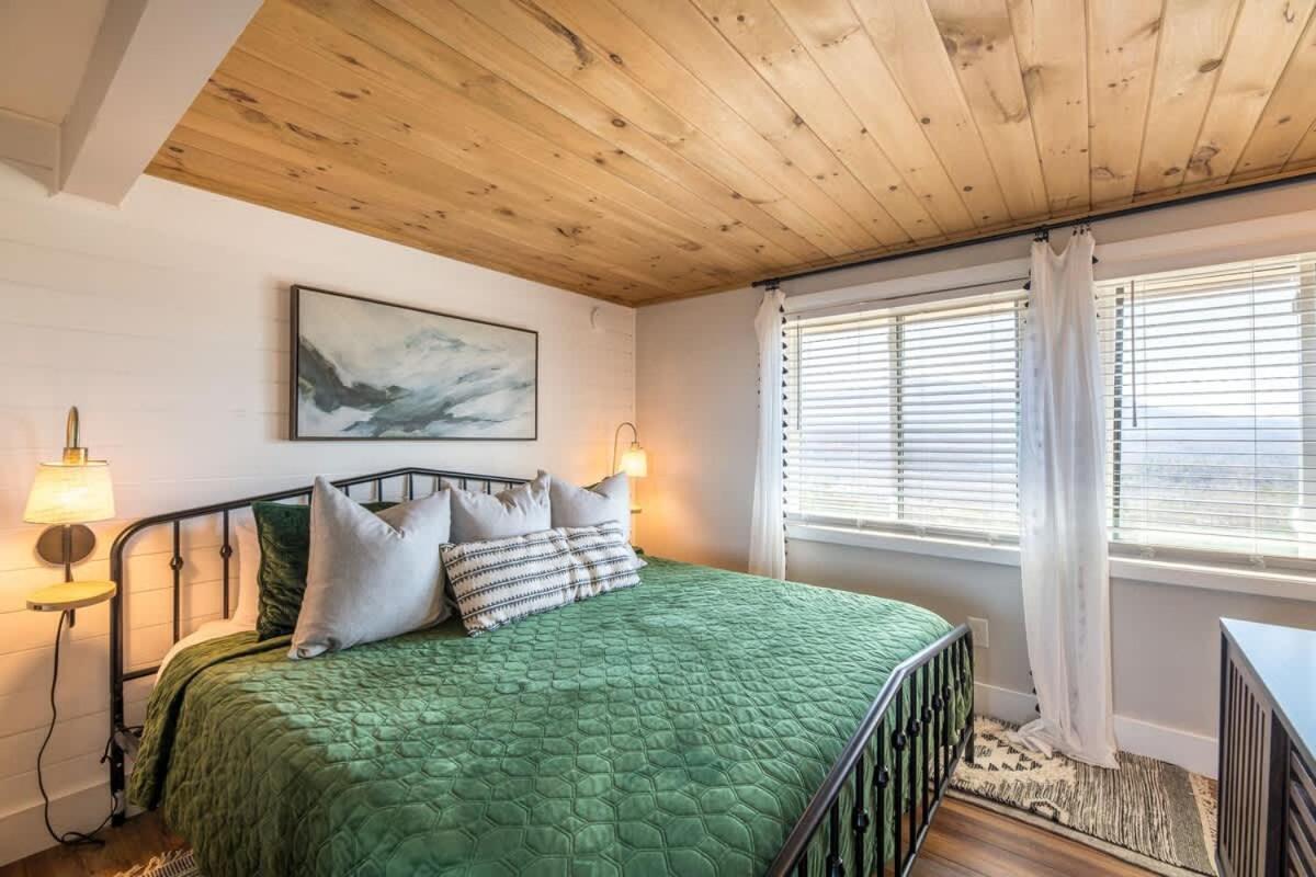 Ferienhaus 3710 Weber Rd, E302 - Smoky Sunrise Getaway Gatlinburg